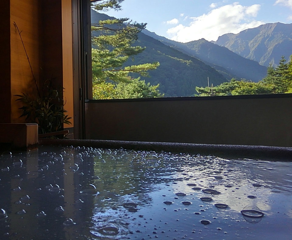 谷川温泉  水素風呂と美食と・・・「やど莞山 KANZAN」浴場イメージ